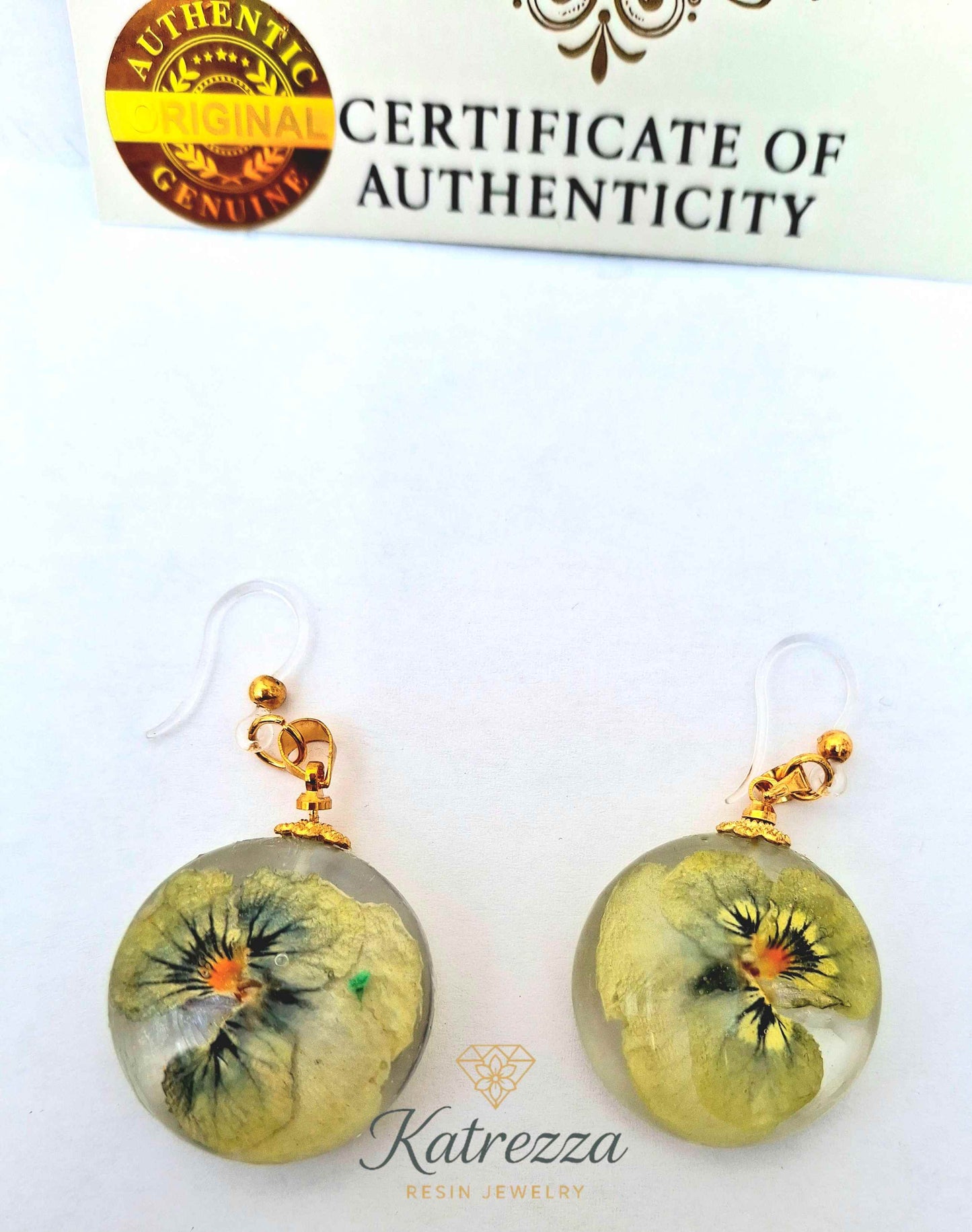 Handmade Resin Earrings with Real Pansy Flowers – 5 cm Drop | Katrezza
