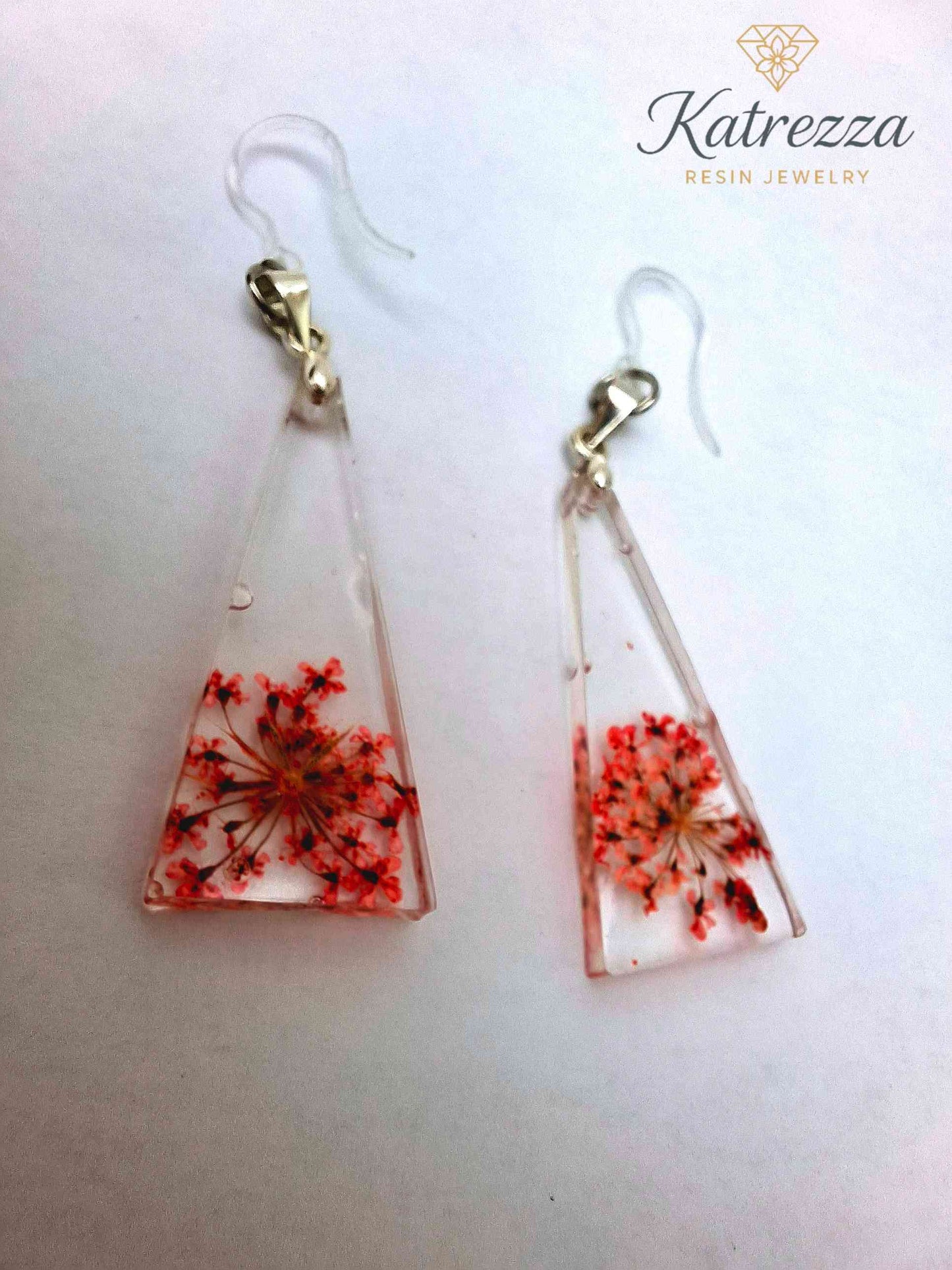 Handmade Triangle Resin Earrings with Real Flowers – Hypoallergenic Hooks