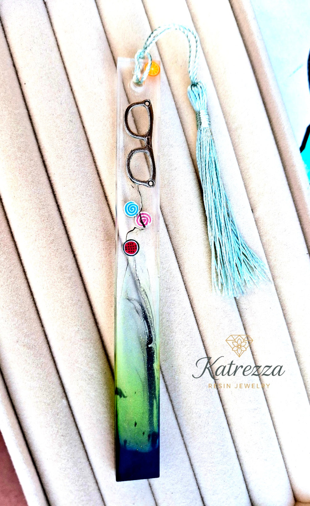 Resin Bookmark with Paperclip & Charms – Katrezza Resin Jewelry