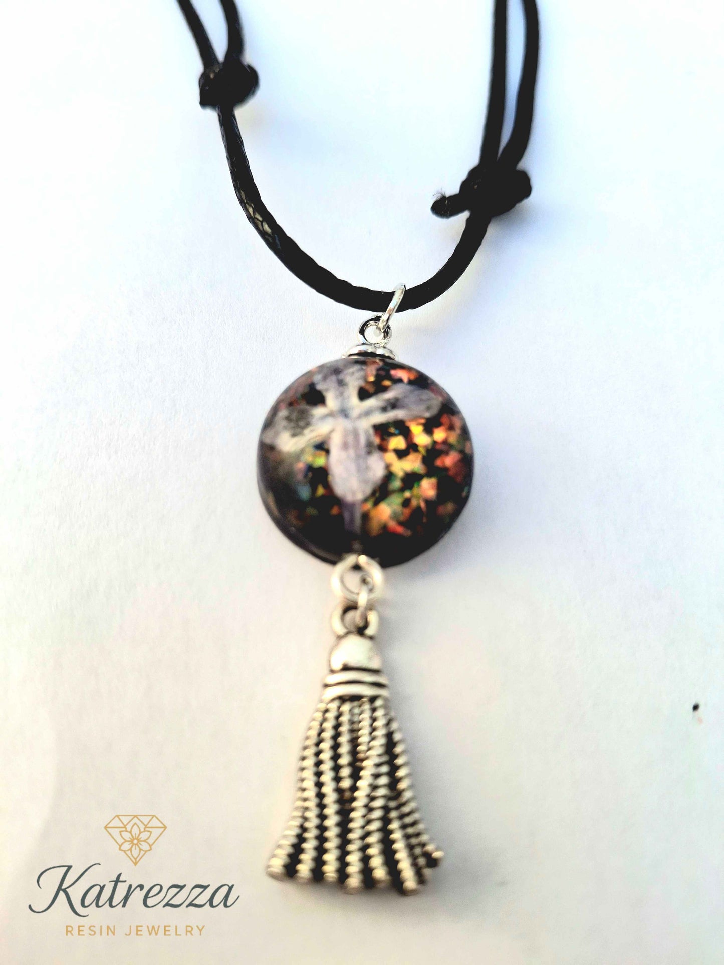 Handmade Resin Necklace with Real Lilac Flower & Silver Tassel – Katrezza Jewelry