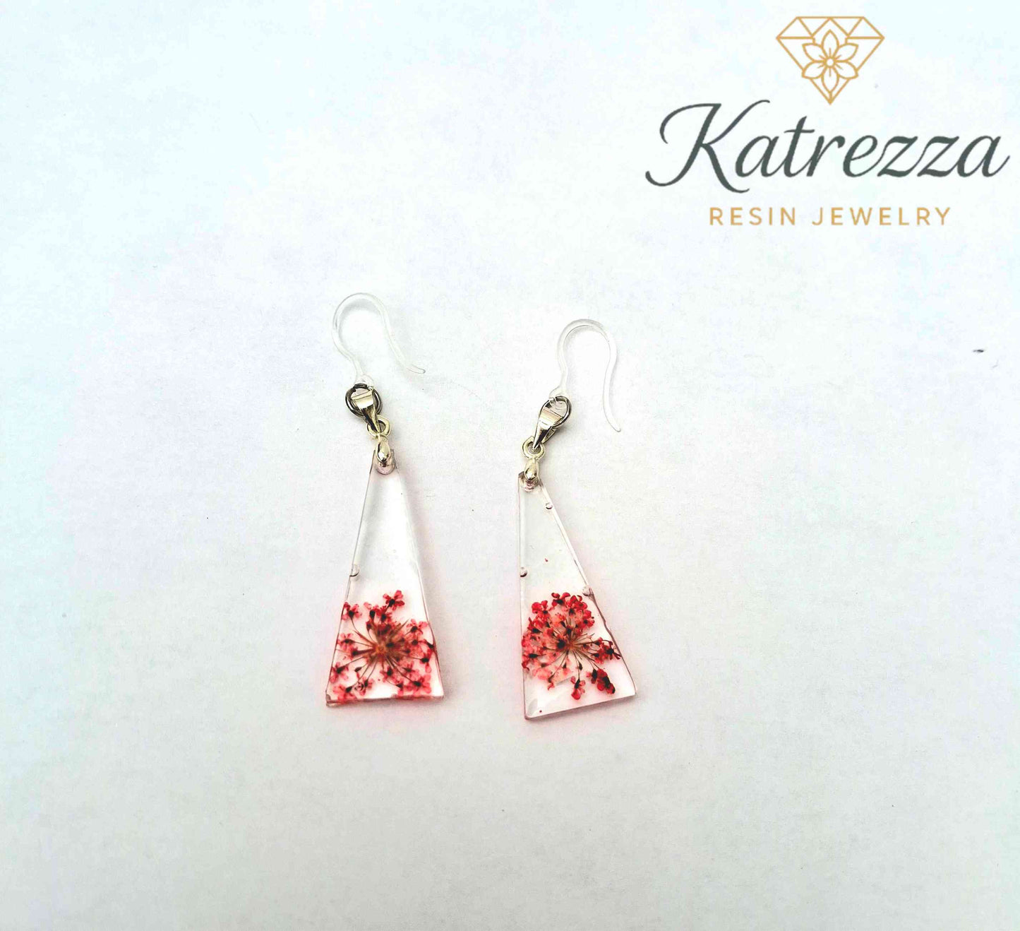 Handmade Triangle Resin Earrings with Real Flowers – Hypoallergenic Hooks