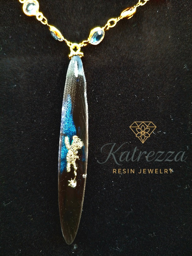 Bear Hugs & Blue Skies – Golden Teddy Resin Necklace