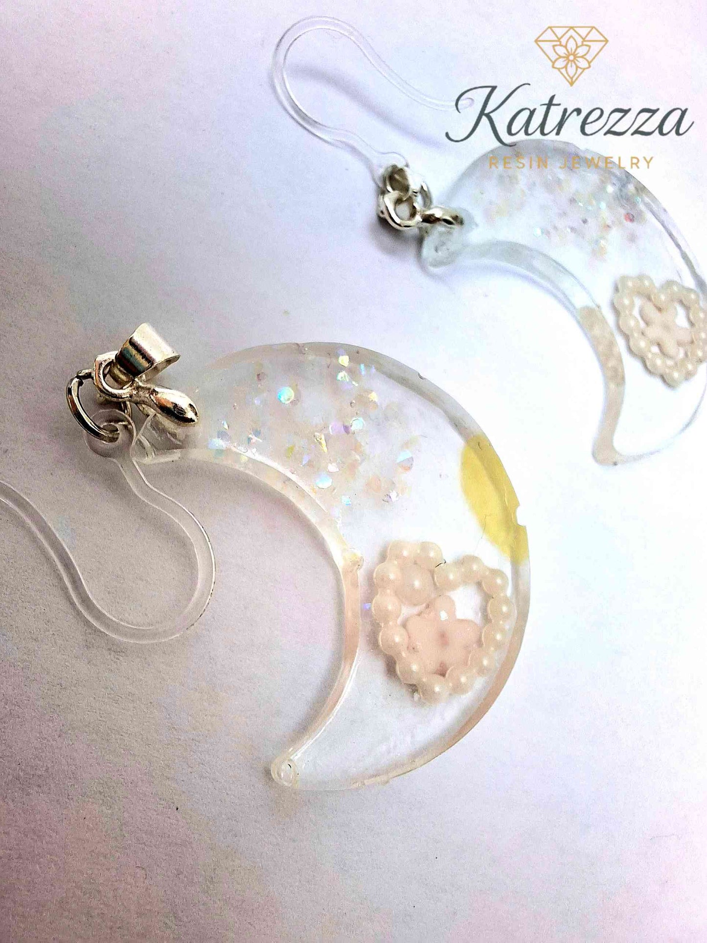 Crescent Moon Resin Earrings with Real Flowers & Heart Charm – Katrezza