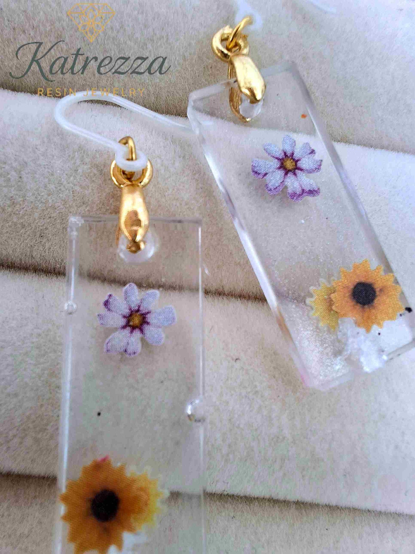 4.5 cm resin earrings for kids with sunflower & purple bloom