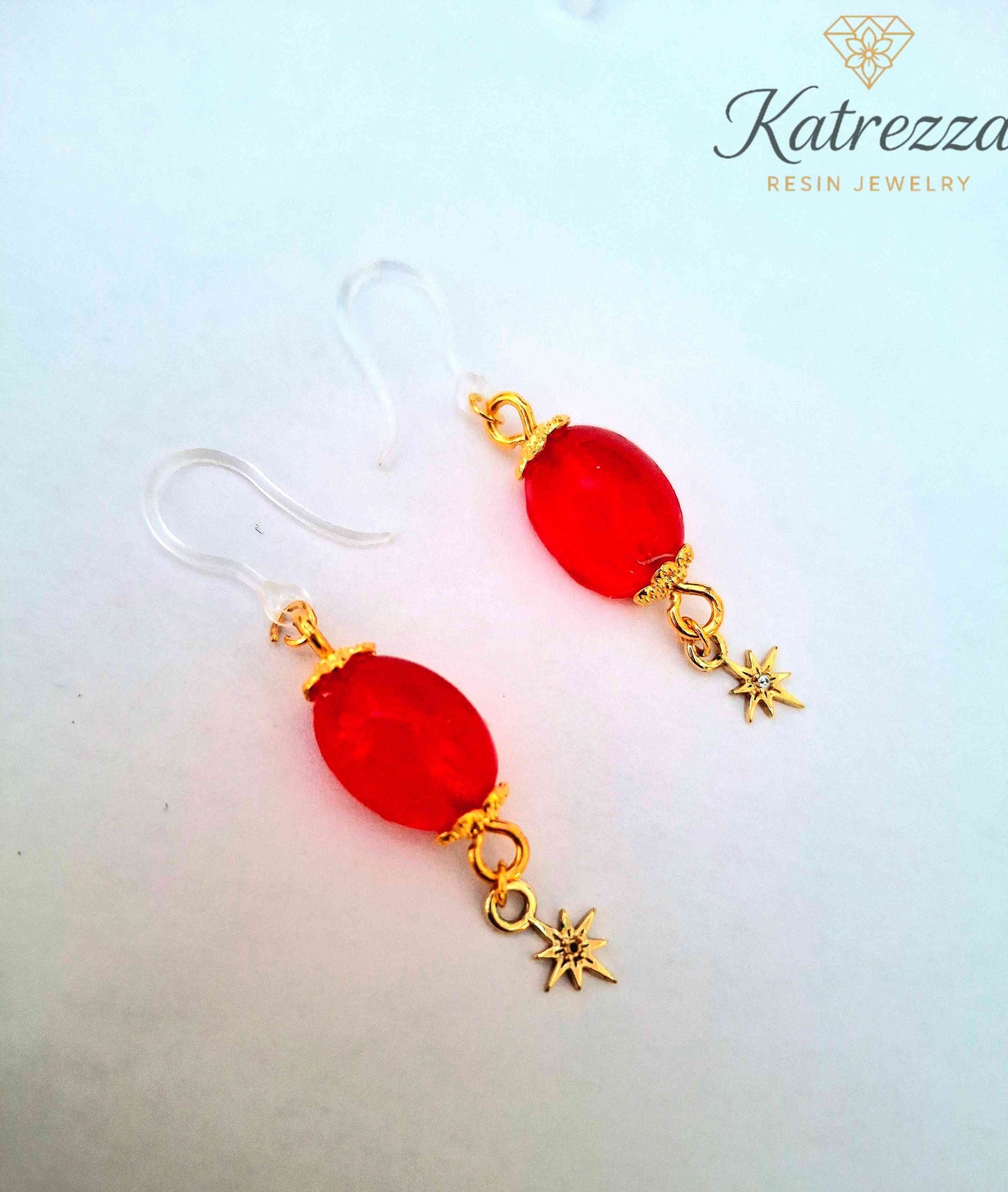 ✨ Red Resin Oval Drop Earrings with Star Charms – 5 cm Handmade by Katrezza