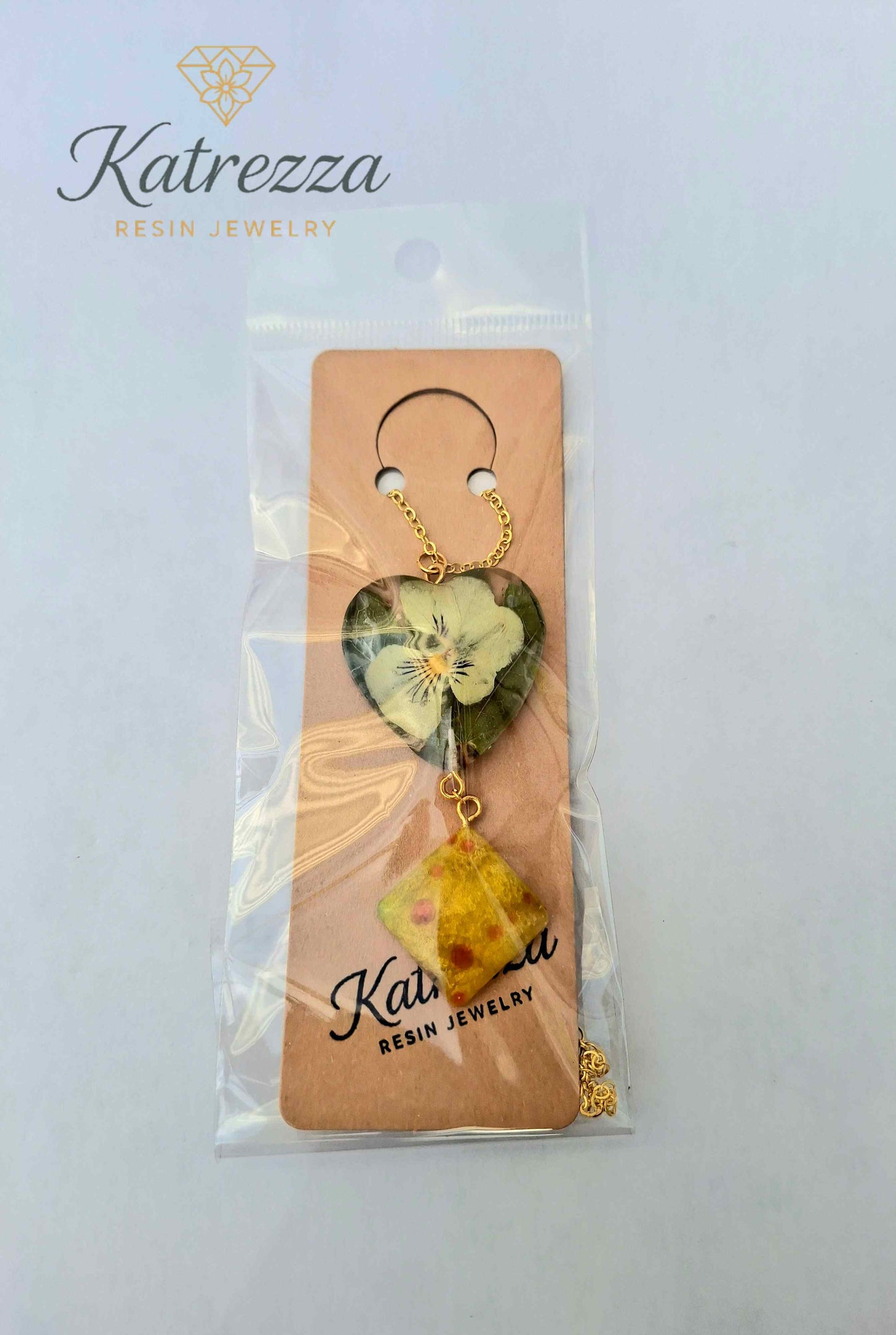 Unique Resin Jewelry – Pansy Flower Heart Necklace with Yellow Resin Drop