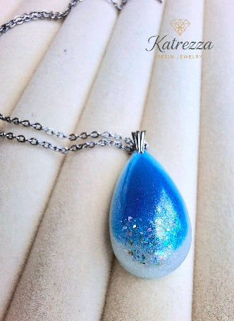Ocean drop resin necklace by Katrezza