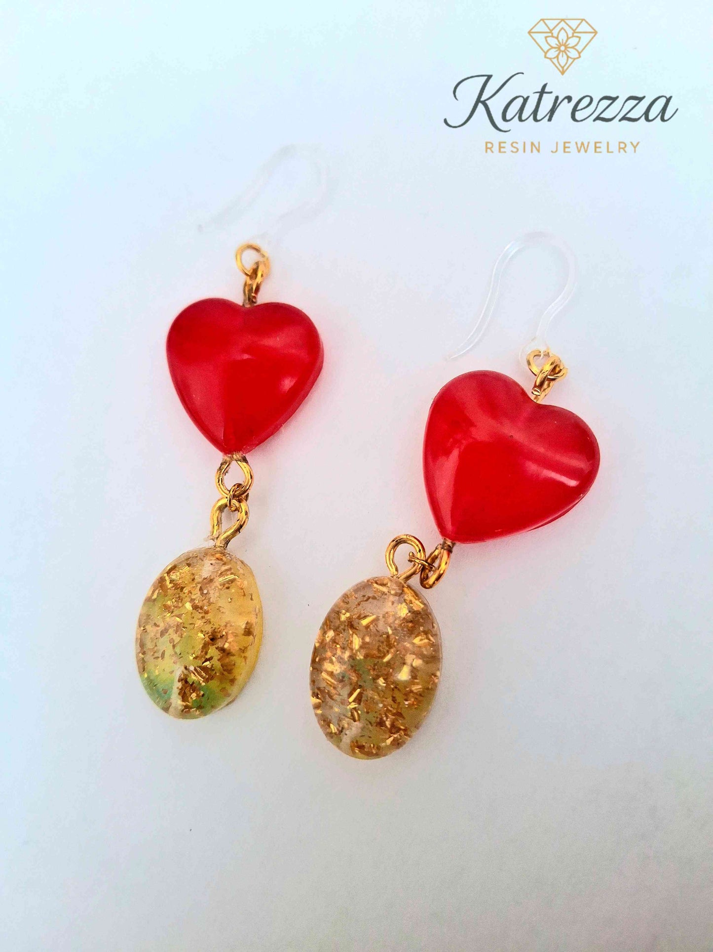 Red Heart & Gold Flake Resin Earrings – Handmade 6.5 cm | Katrezza