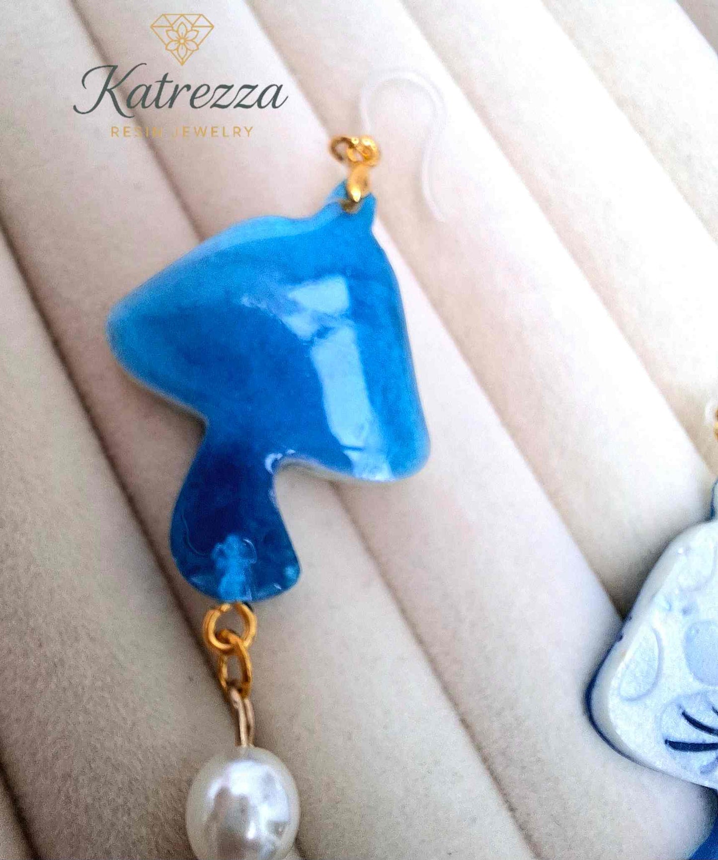 "Long 9cm double-sided resin mushroom earrings with pearl beads, blue flower charms, and hypoallergenic hooks – Katrezza Jewelry"