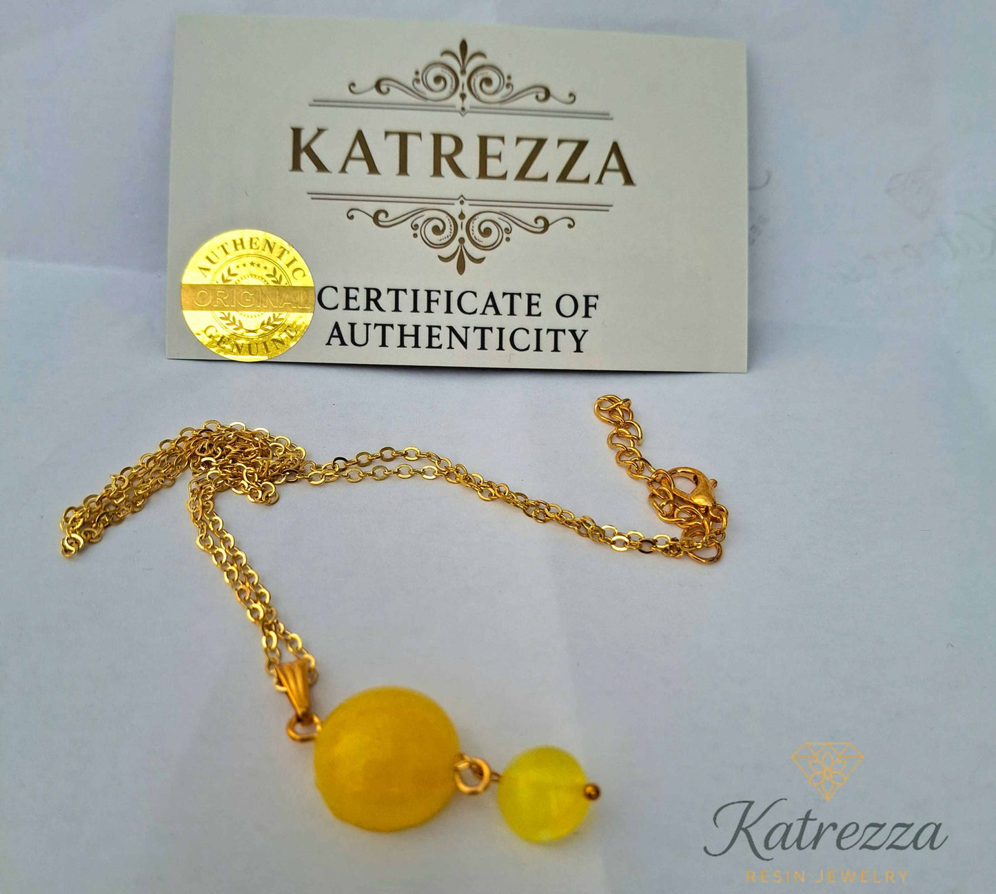 Golden Sun Resin Necklace – 62 cm