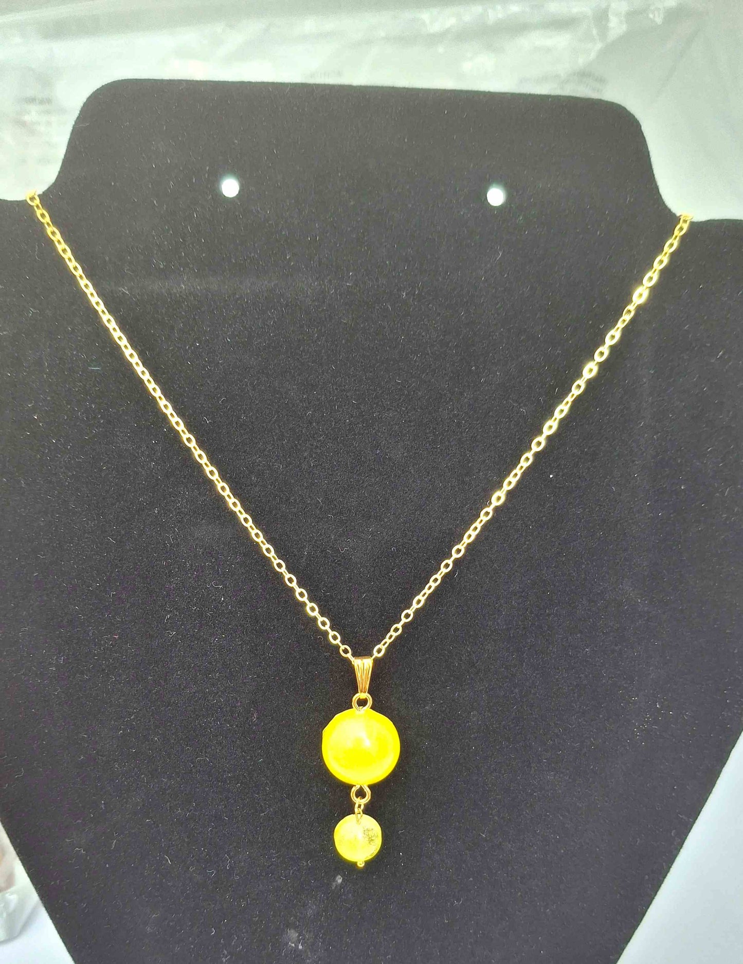 Golden Sun Resin Necklace – 62 cm