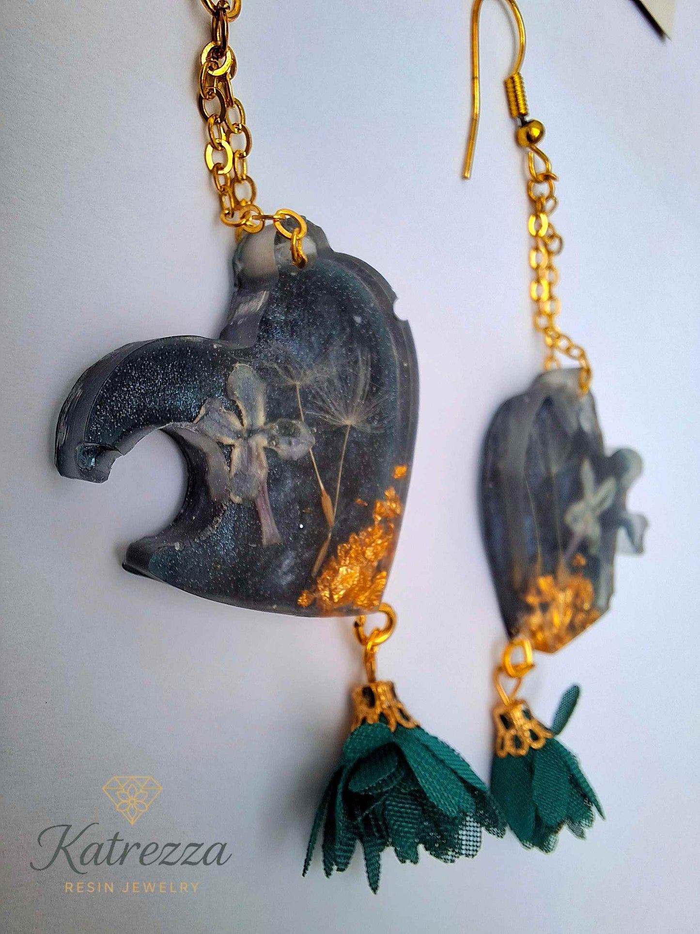 Night Heart Resin Earrings – 10 cm