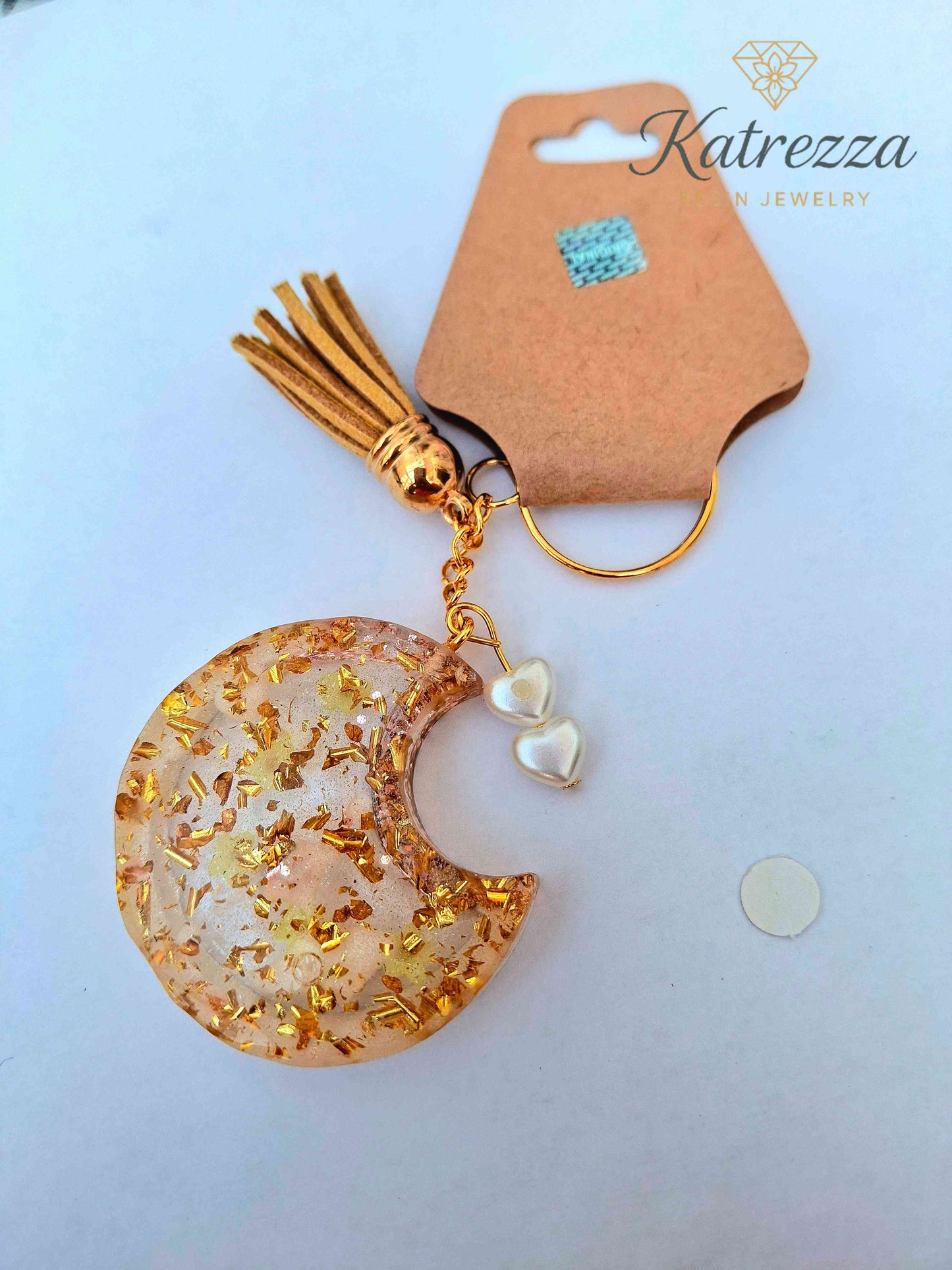 Handmade Resin Keychain with Glitter & Gold Flakes – Cute Key Ring with Tassel & Heart Charm