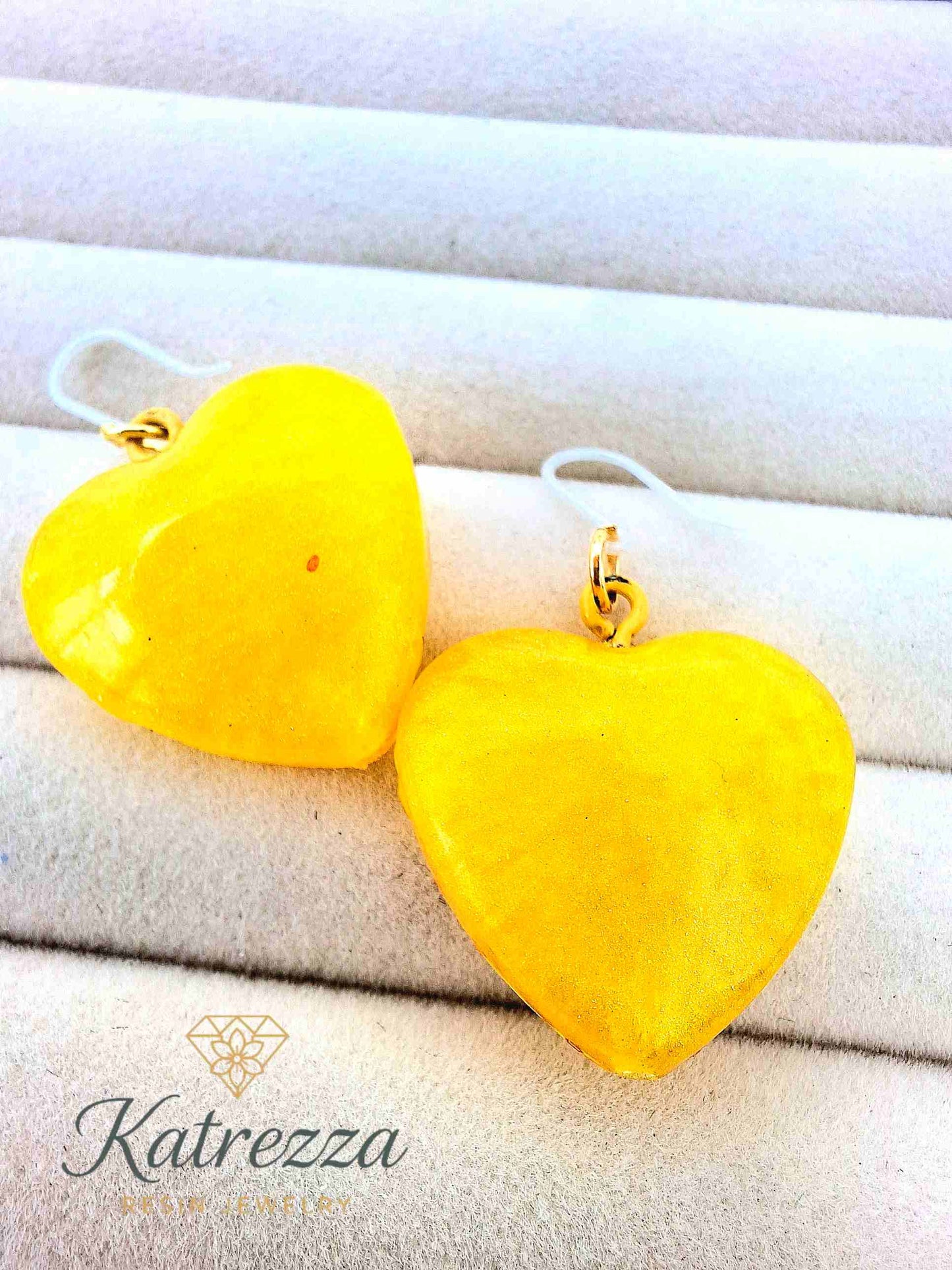 4 cm handmade resin earrings for girls – yellow heart design