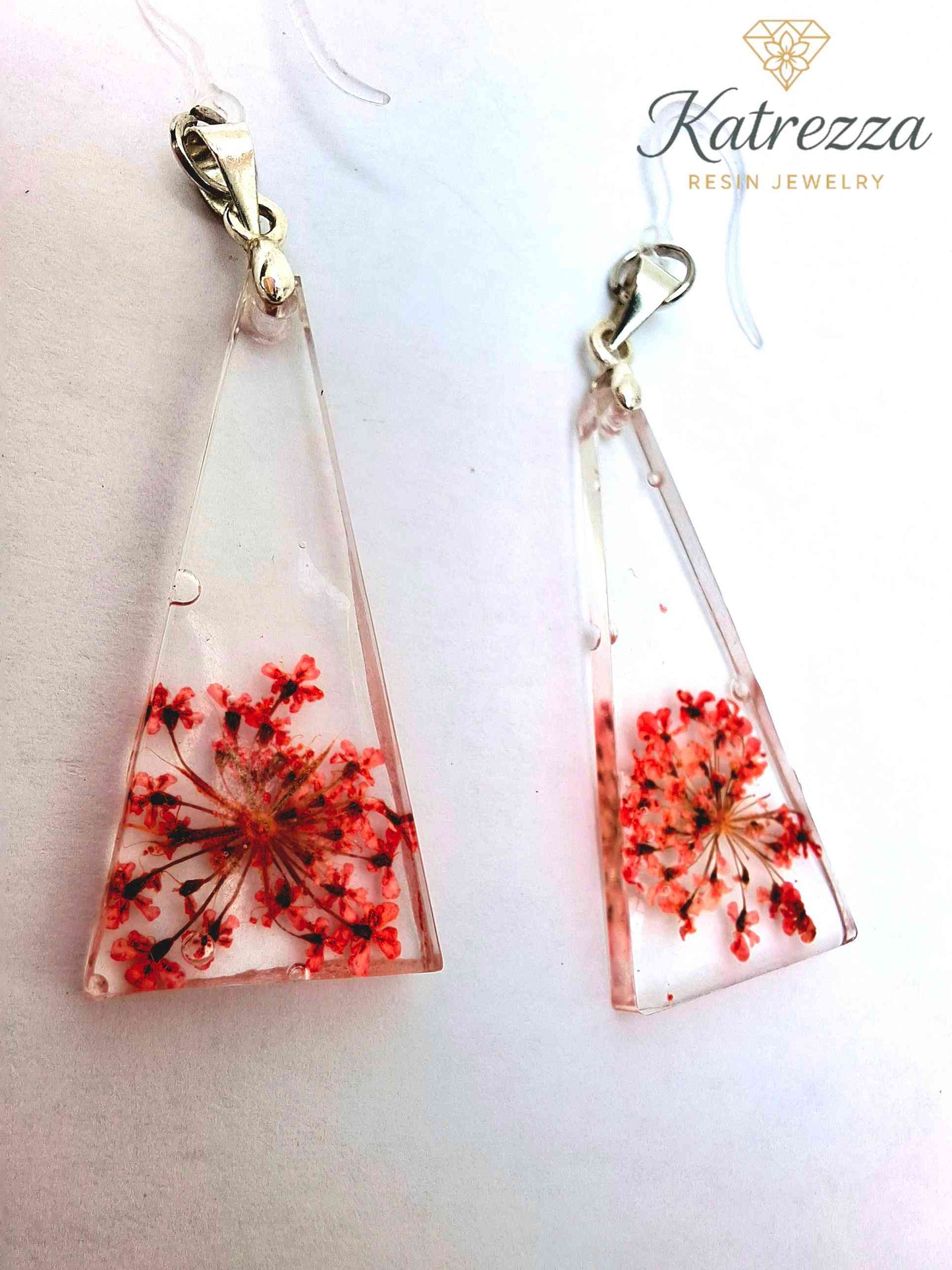 Handmade Triangle Resin Earrings with Real Flowers – Hypoallergenic Hooks