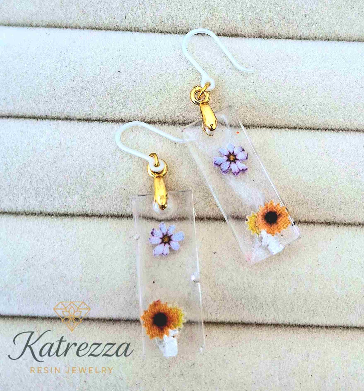 Girls’ handmade resin earrings with sunflower & purple flowers