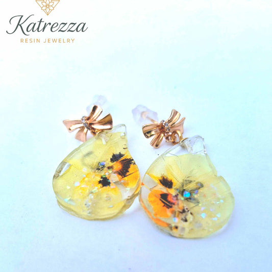 Handmade Yellow Floral Resin Earrings with Gold Bow Studs – Katrezza
